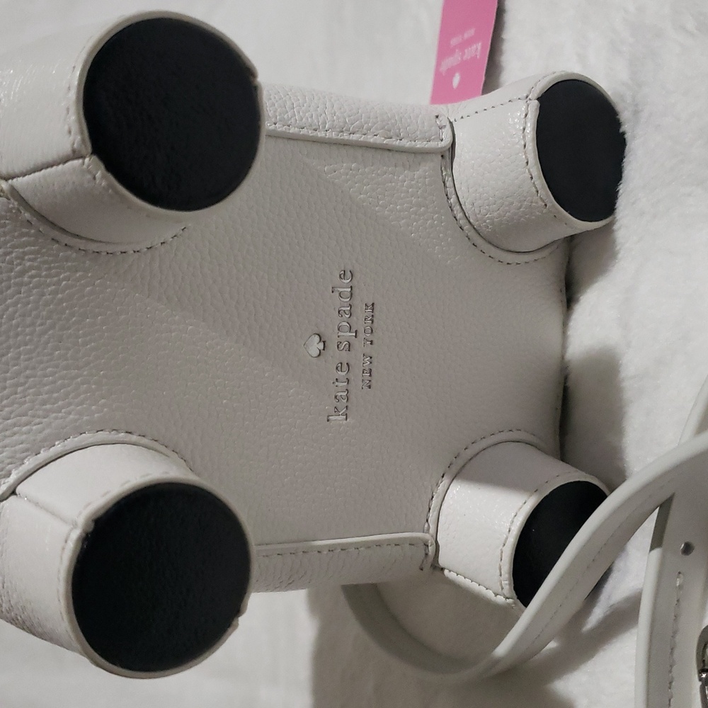 Kate Spade New York Artic Friends Polar‎ Bear. NWT. WHITE. - Picture 9 of 10